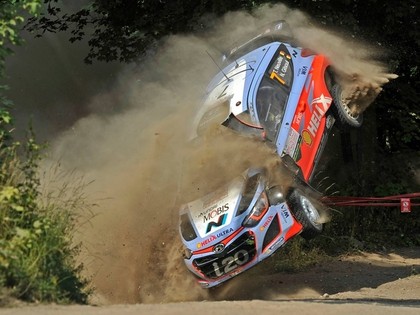 Polijas WRC rallijā uzvar Ožjē, igaunis Tanaks dramatiskā cīņā izcīna trešo vietu (VIDEO)