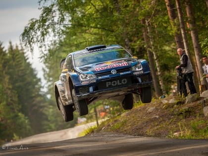 Ar spēcīgu dalībnieku sastāvu startē Somijas WRC rallijs