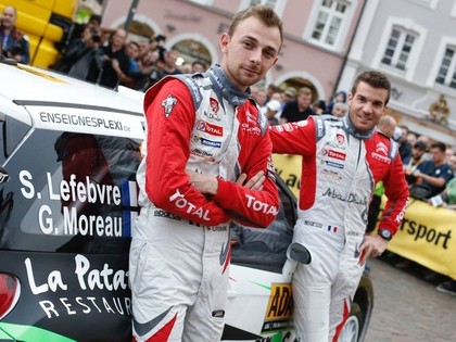 Franču ekipāža Vācijas WRC rallijā iznīcina auto un nonāk slimnīcā