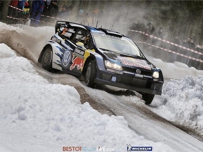 Drāma Zviedrijas WRC rallijā - Ožjē un Latvala noskrien no ceļa (VIDEO)