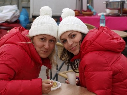 Bulgārijas sportiste sūta aukstus sveicienus un sasalušu smaidu