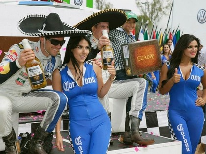 28 ekipāžas sāk smago Meksikas ralliju, Kubicam avārija jau pirms starta (FOTO)