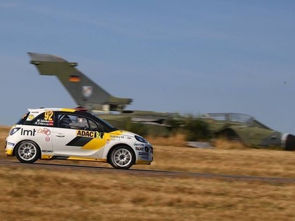 Vācijas WRC uzvar Tanaks, Seskam dominējošs sniegums noslēdzošajā dienā