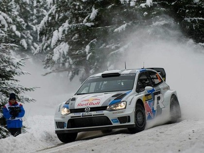 Zviedrijas WRC rallija kvalifikācijā ātrākais Ožjē, Nikara nolauž riteni (VIDEO)