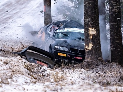 Igauņu pilots: Sadursmes brīdī ar koku ātrums bija 100 km/h (VIDEO)