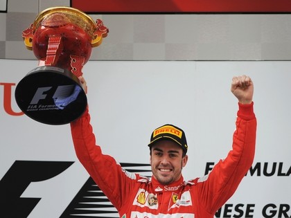 Alonso pirmā uzvara sezonā
