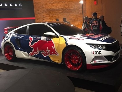Honda prezentē 600 Zs jaudīgo 'Civic Coupe' startiem 'Global Rallycross' čempionātā