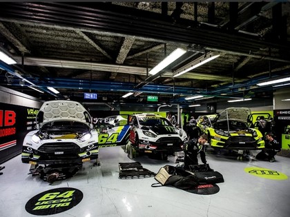 Moncas rallija šovā uz starta izies 22 WRC mašīnas, vienā ekipāžā brauks divi WRC piloti