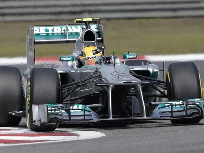 Hamiltons ātrākais un Ungārijas F1 startēs priekšā Fetelam