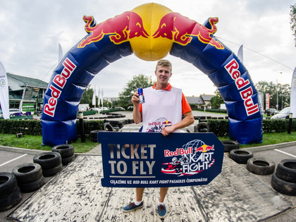 Motokrosa zvaigzne uzvar Red Bull Kart Fight Latvijas finālā