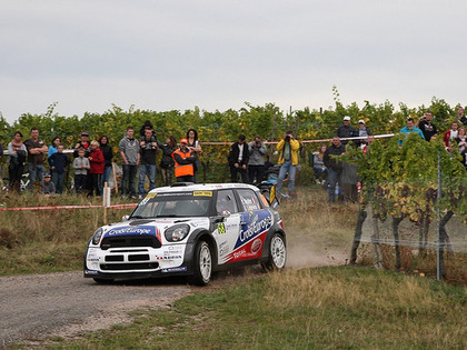 Autošosejas čempions Francijas rallijā pietuvojas WRC līderiem
