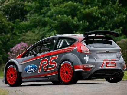 Igauņi jau iemēģina jauno Ford Fiesta R5 modeli (FOTO)