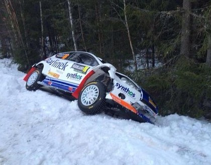 Zviedrijas WRC treniņos rallija auto savaino fotogrāfu, kurš tiek nogādāts slimnīcā
